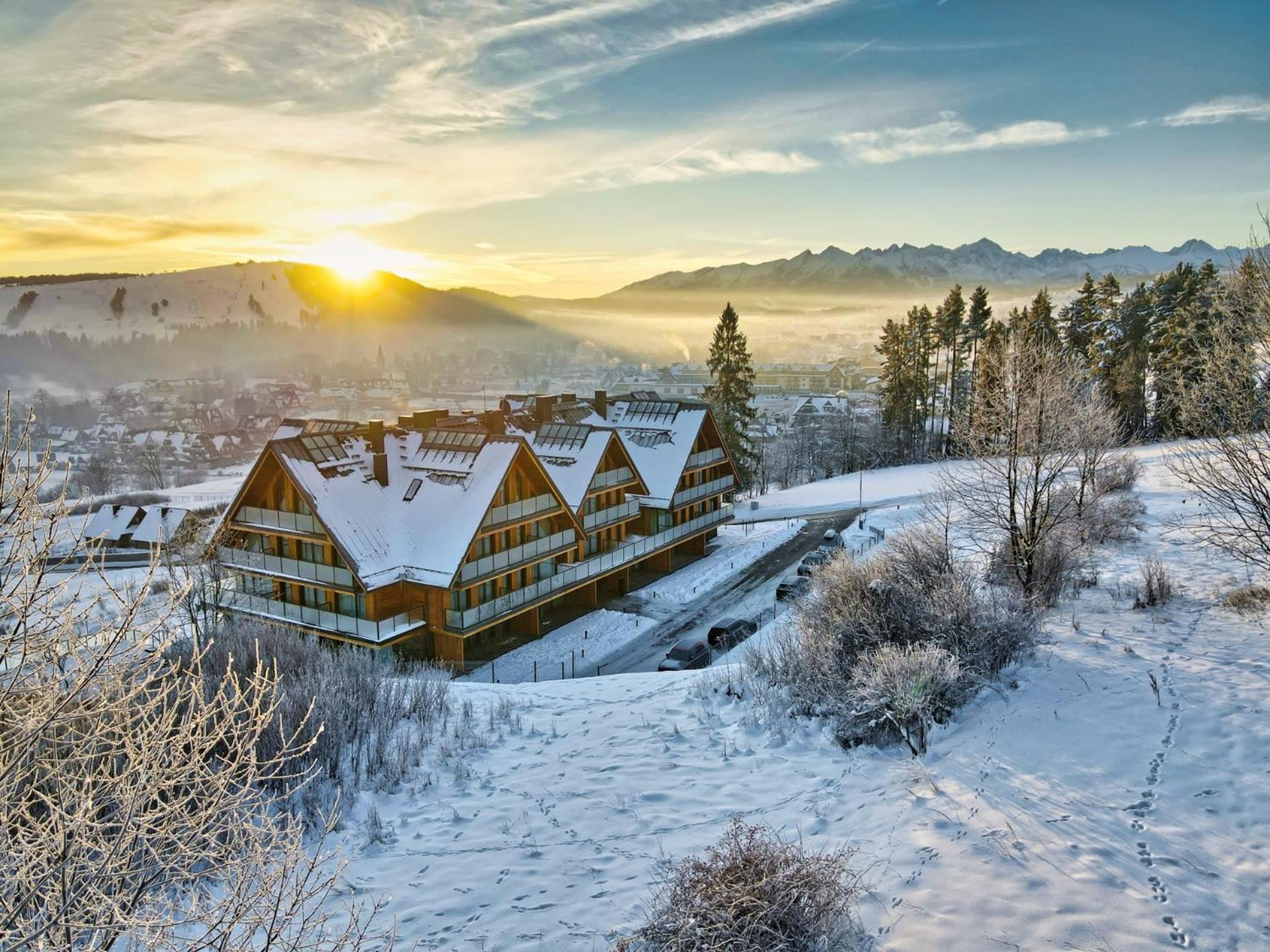 Rezydencja Sloneczna - Spa & Apartamenty Z Widokiem - เบียลกาตัทร์ชันสกา ภายนอก รูปภาพ