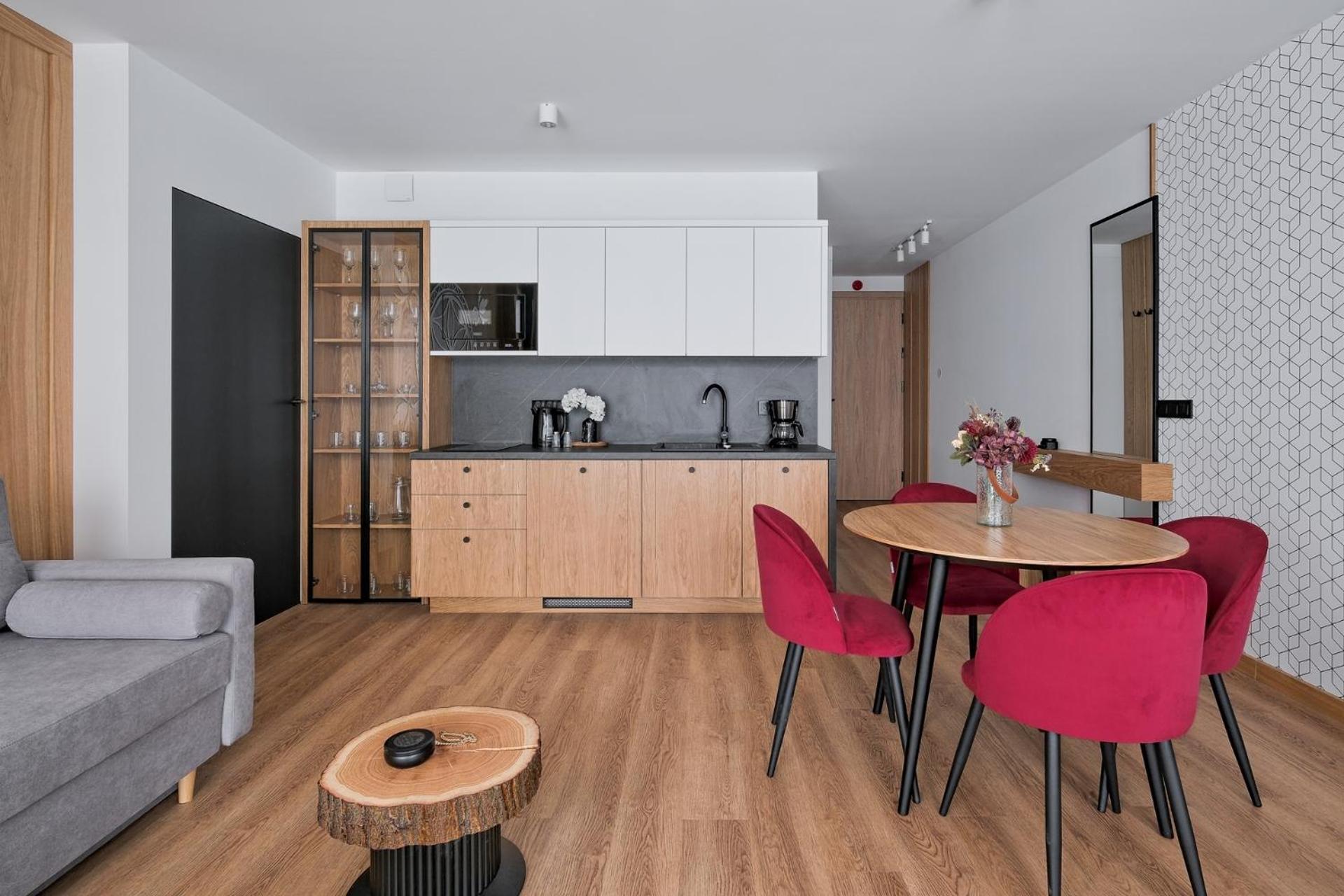 Rezydencja Sloneczna - Spa & Apartamenty Z Widokiem - เบียลกาตัทร์ชันสกา ภายนอก รูปภาพ