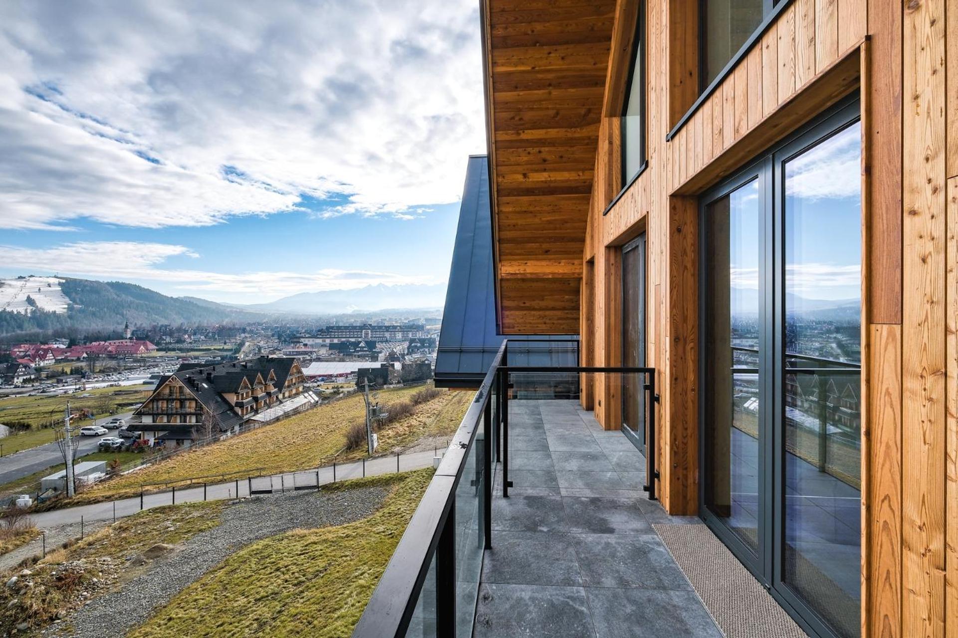 Rezydencja Sloneczna - Spa & Apartamenty Z Widokiem - เบียลกาตัทร์ชันสกา ภายนอก รูปภาพ