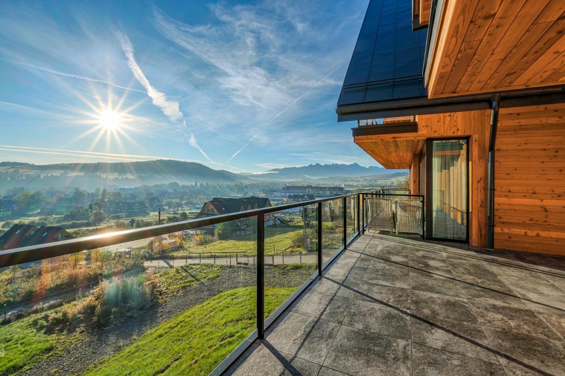 Rezydencja Sloneczna - Spa & Apartamenty Z Widokiem - เบียลกาตัทร์ชันสกา ภายนอก รูปภาพ