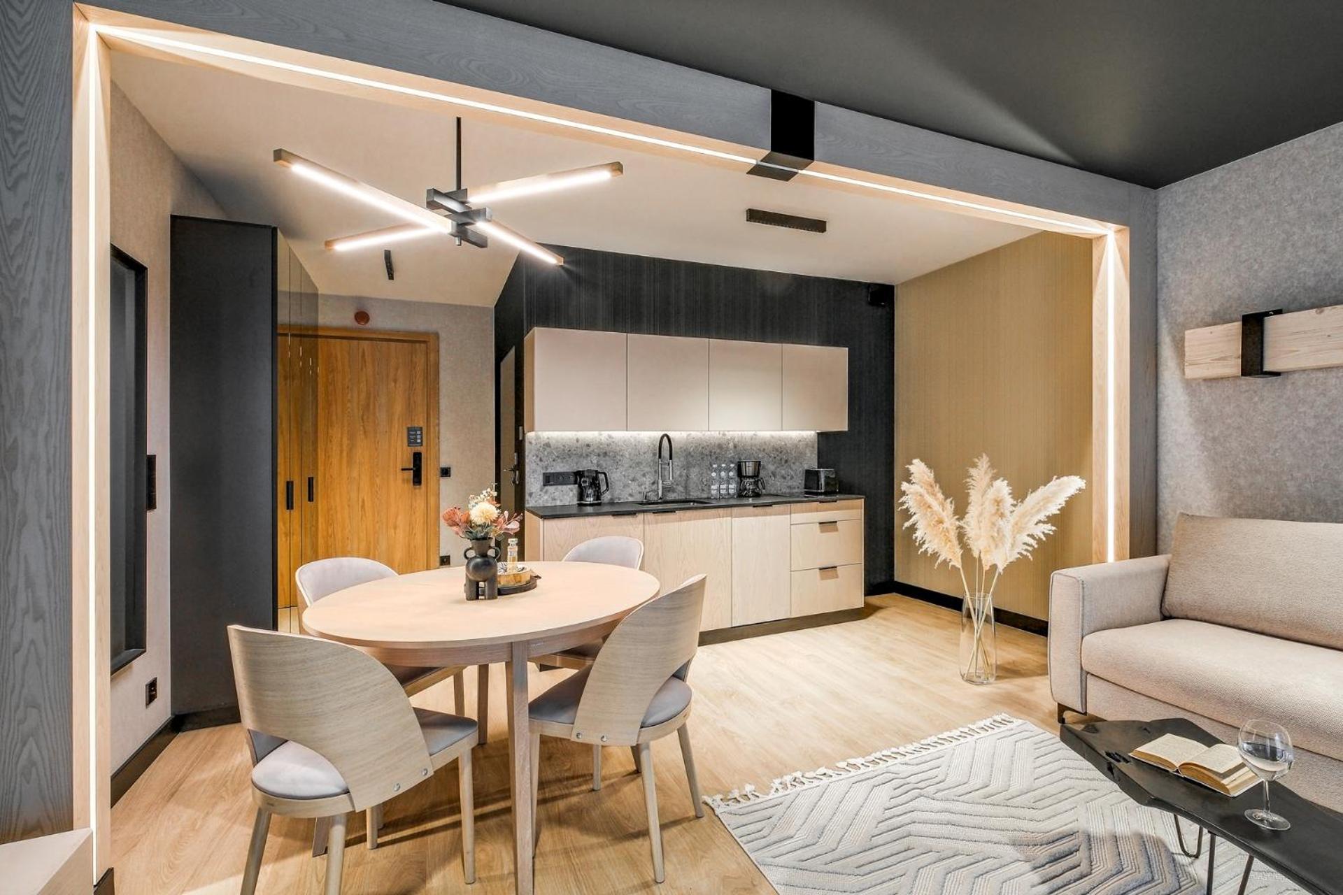 Rezydencja Sloneczna - Spa & Apartamenty Z Widokiem - เบียลกาตัทร์ชันสกา ภายนอก รูปภาพ