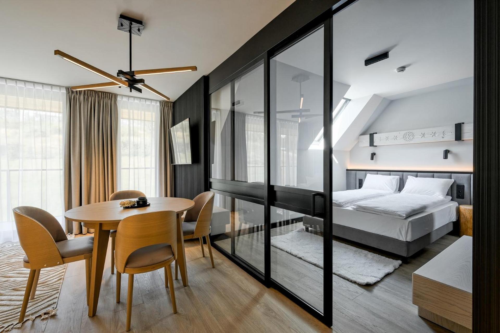 Rezydencja Sloneczna - Spa & Apartamenty Z Widokiem - เบียลกาตัทร์ชันสกา ภายนอก รูปภาพ