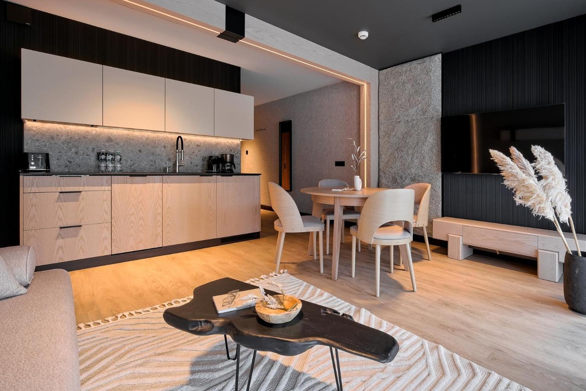 Rezydencja Sloneczna - Spa & Apartamenty Z Widokiem - เบียลกาตัทร์ชันสกา ภายนอก รูปภาพ